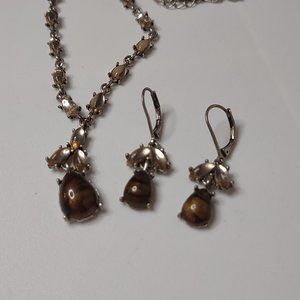 Very Cute Vintage Necklace And Earring Set